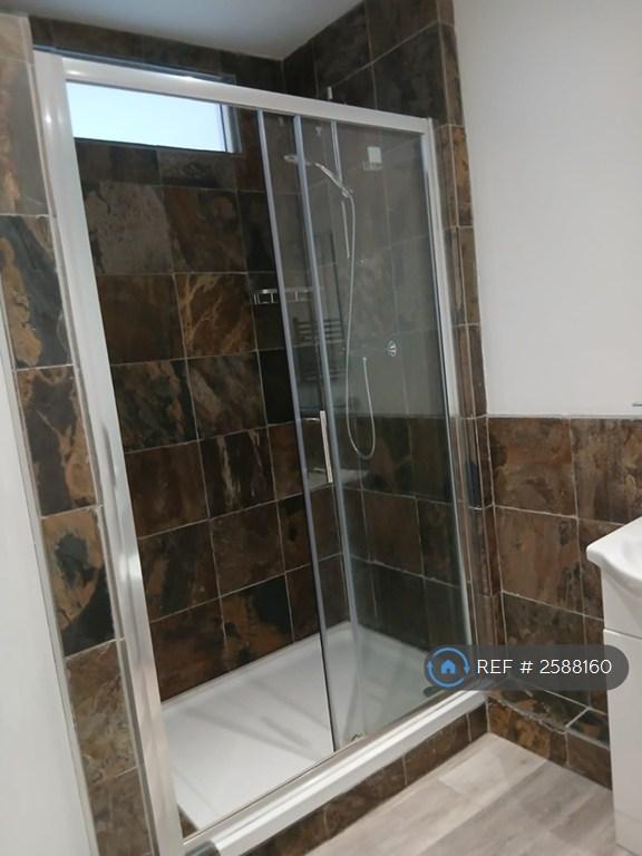 1 bedroom in Streatham, Streatham, SW16 (#2588160)