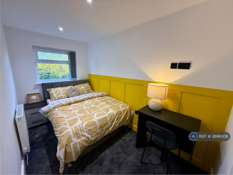 1 bedroom in Bowdon St, Stockport, SK3 (#2866308)