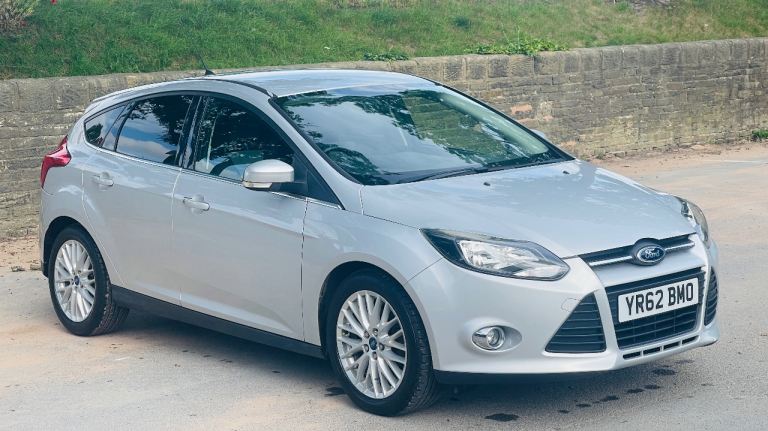 Ford, FOCUS 2012, Manual, 998 (cc), 5 doors