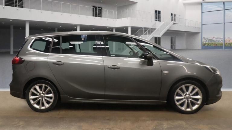 2017 Vauxhall Zafira 2.0 CDTi Elite Nav 5dr ++ PANROOF / NAV / CAMERA / LEATHER / ULEZ ++ MPV Die...