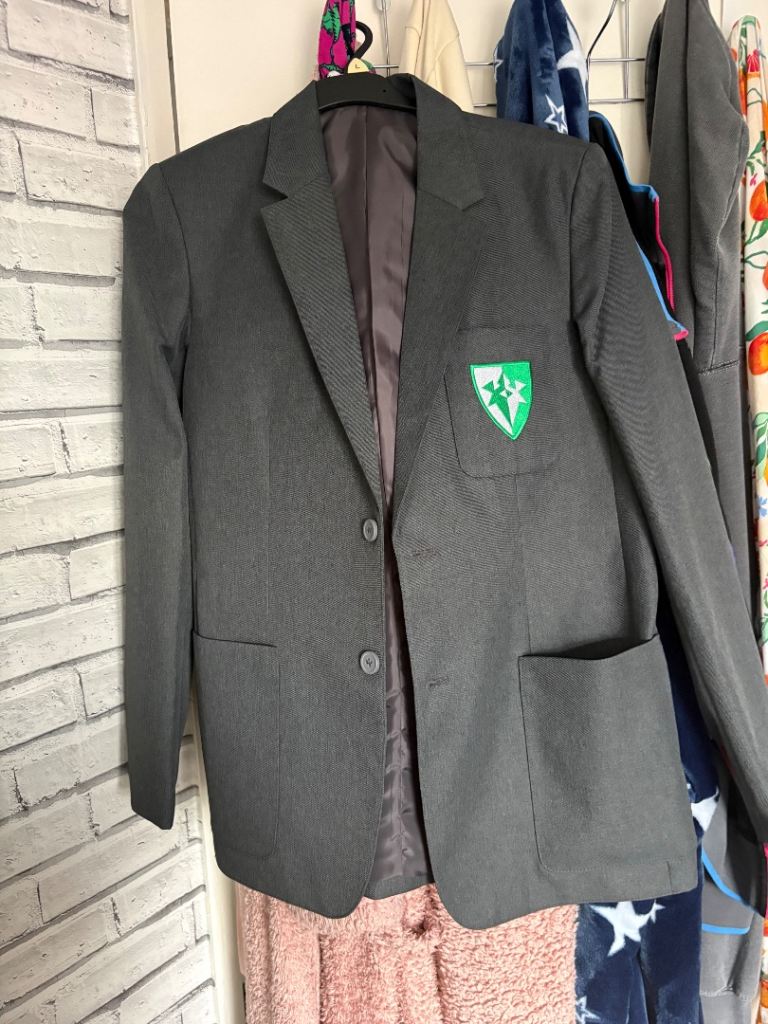 Brand new boys Holgate school uniform. Blazer 36. 15-16