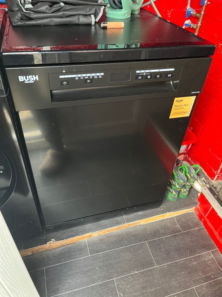 BUSH Black Dishwasher – Good Condition