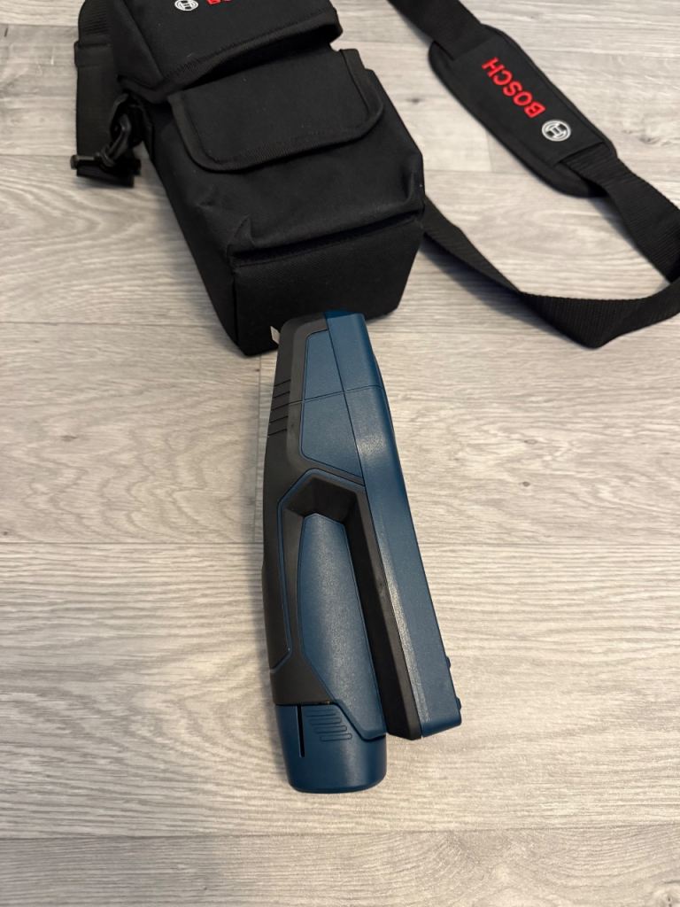 Bosch D-Tect 120 Professional Wall Scanner – Like New + Case