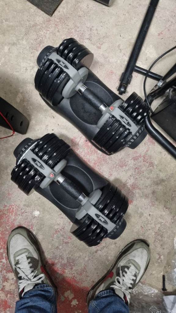 Adjustable Dumbells 32.5kg (can deliver)
