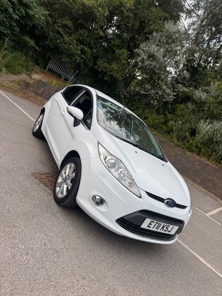 Ford, FIESTA, Hatchback, 2011, Manual, 1388 (cc), 5 doors