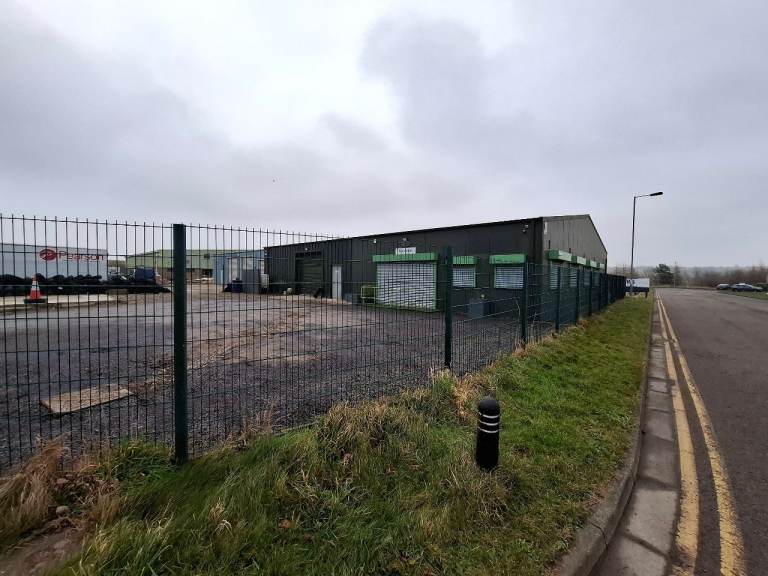 Commercial Premises for Rent / Lease