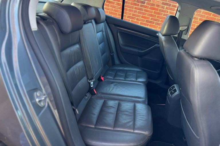 Volkswagen, GOLF, Hatchback, 2006, Semi-Auto, 1968 (cc), 5 doors