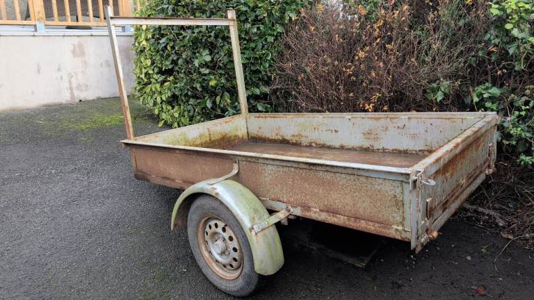 2m steel builders trailer, single axel 
