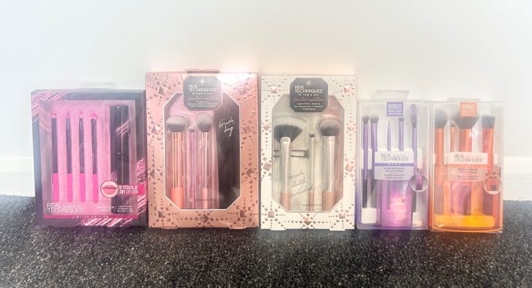 5x real techniques make-up brush sets, brand-new and sealed