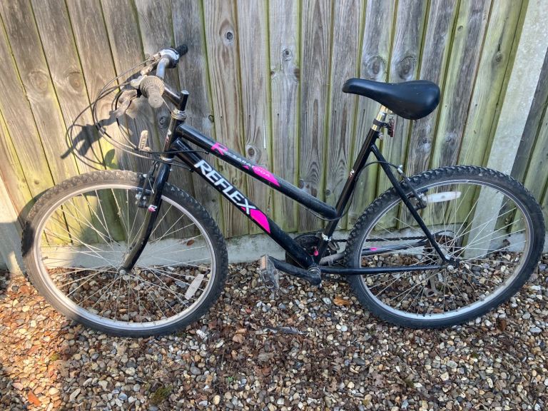 Girls / Ladies cycle