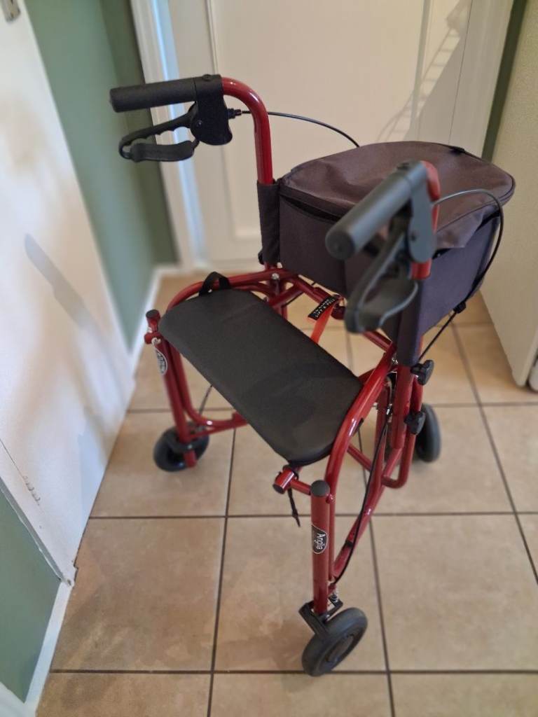 Mobility Walker/Rolator with seat