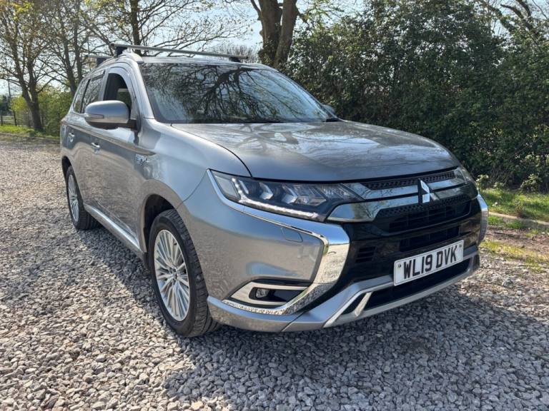 2019 Mitsubishi Outlander 2.4h TwinMotor 13.8kWh 4h SUV 5dr Petrol Plug-in Hybrid CVT 4WD Euro 6 ...