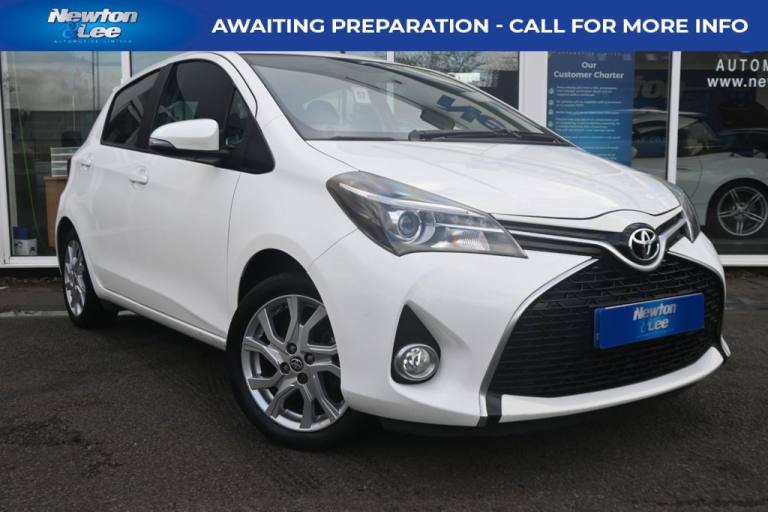 2016 Toyota Yaris 1.33 Dual VVT-i Design Hatchback 5dr Petrol Manual Euro 6 (99 ps) Hatchback Pet...