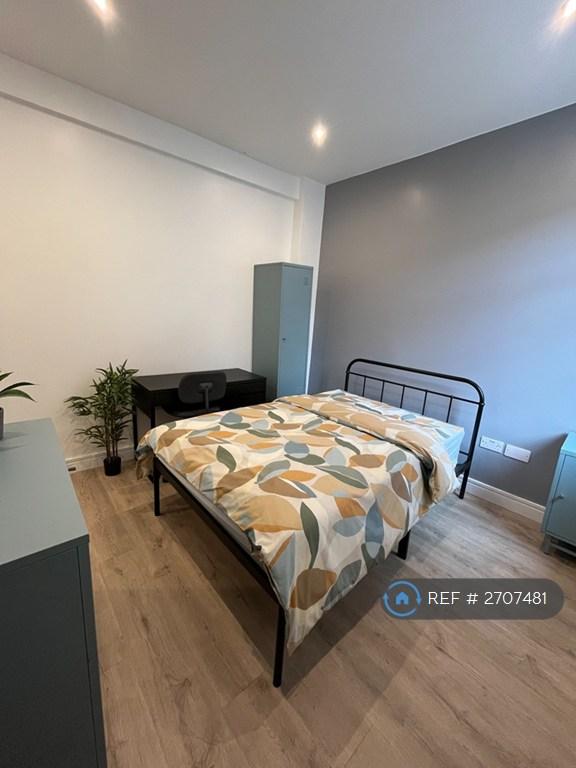 1 bedroom in Ash Street, Huddersfield, HD1 (#2707481)