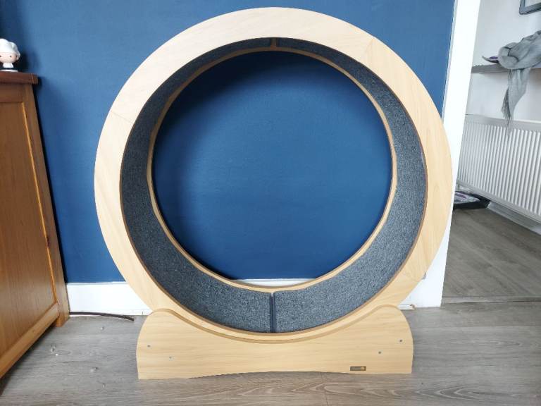 Cat wheel