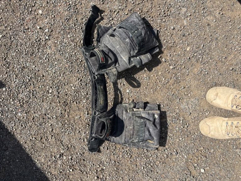 Diamondback tool belt 