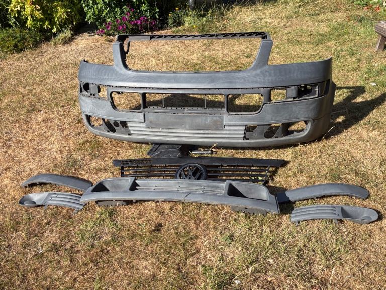 VW Transporter 2007 Front bumper
