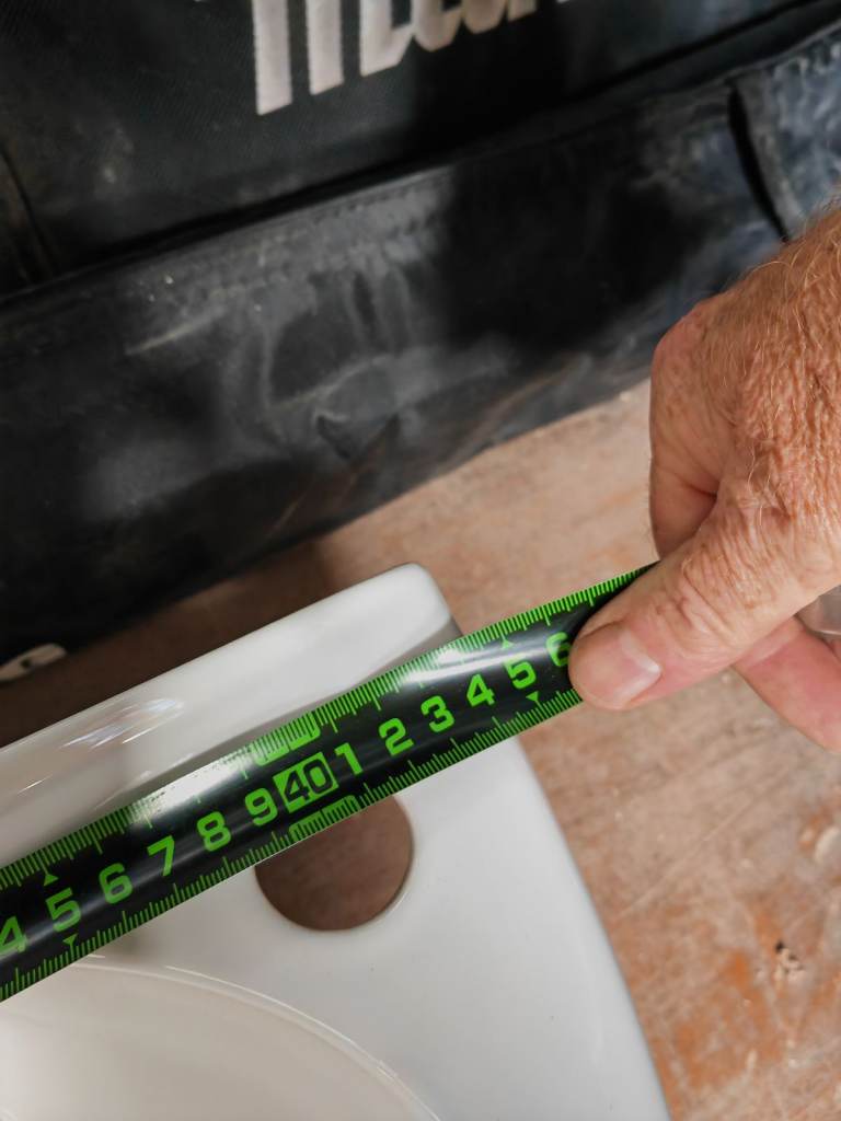 Small sink / wash basin 