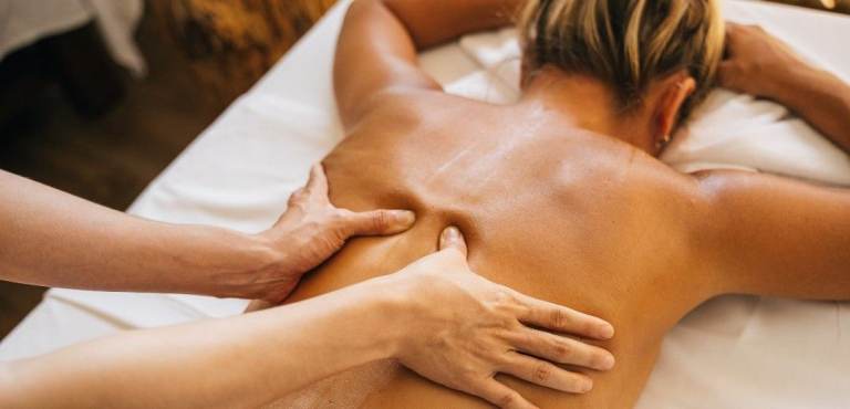 BESPOKE VISITING MASSAGE