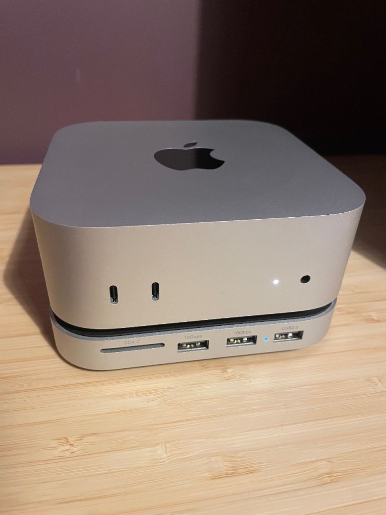 Mac Mini M4 with hub and 2TB SSD expandable storage