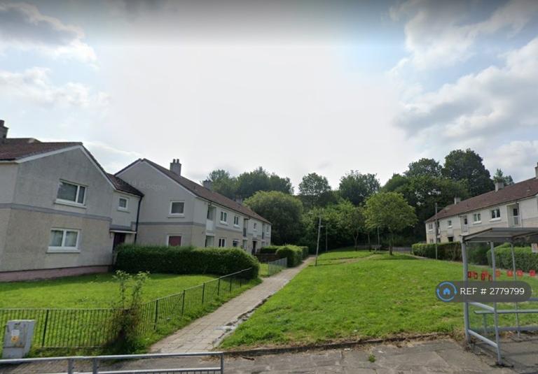 2 bedroom flat in Whitacres Path, Glasgow, G53 (2 bed) (#2779799)