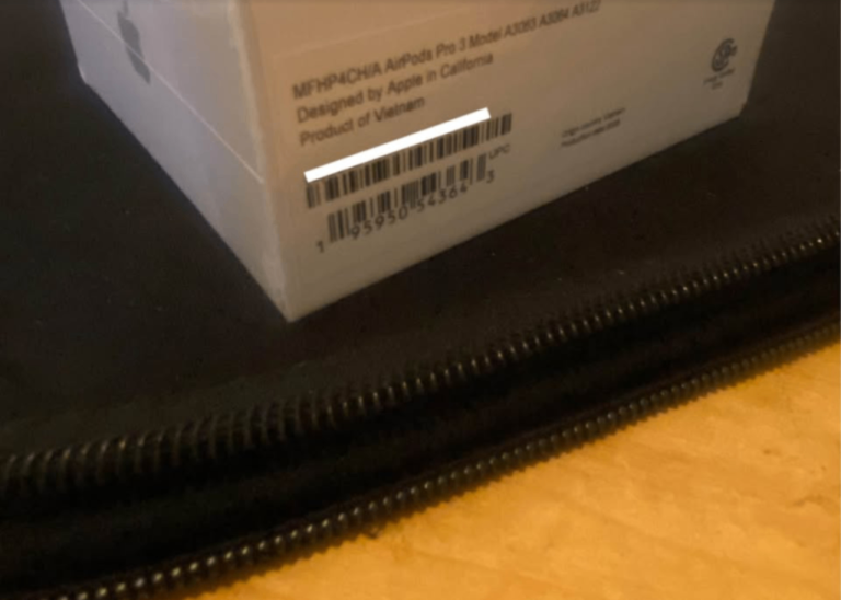 NEW APPLE AIRPODS PRO 3