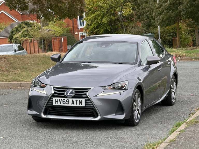 2019 Lexus IS 2.5 300h E-CVT Euro 6 (s/s) 4dr SALOON Petrol/Electric Hybrid Automatic