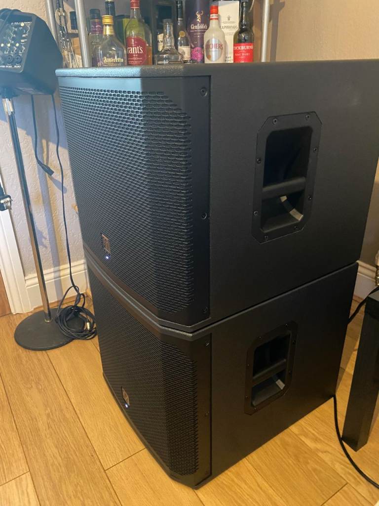 Pair of EV- EKX 15SP Bass Bins