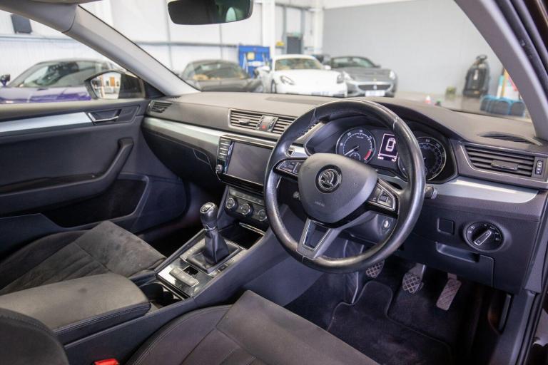 2016 Skoda Superb 2.0 TDI CR SE Technology 5dr ESTATE DIESEL Manual