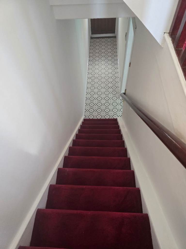 2 Bedroom with Attic Couples preferred 