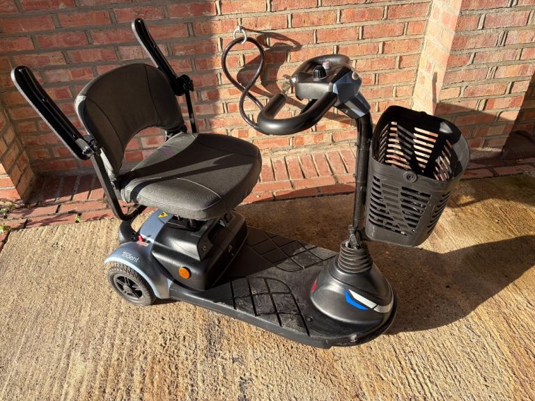 Trident mobility scooter great condition brand new batteries fully working