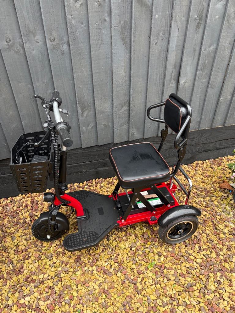 Upto 15MPH Folding Mobility Scooter 