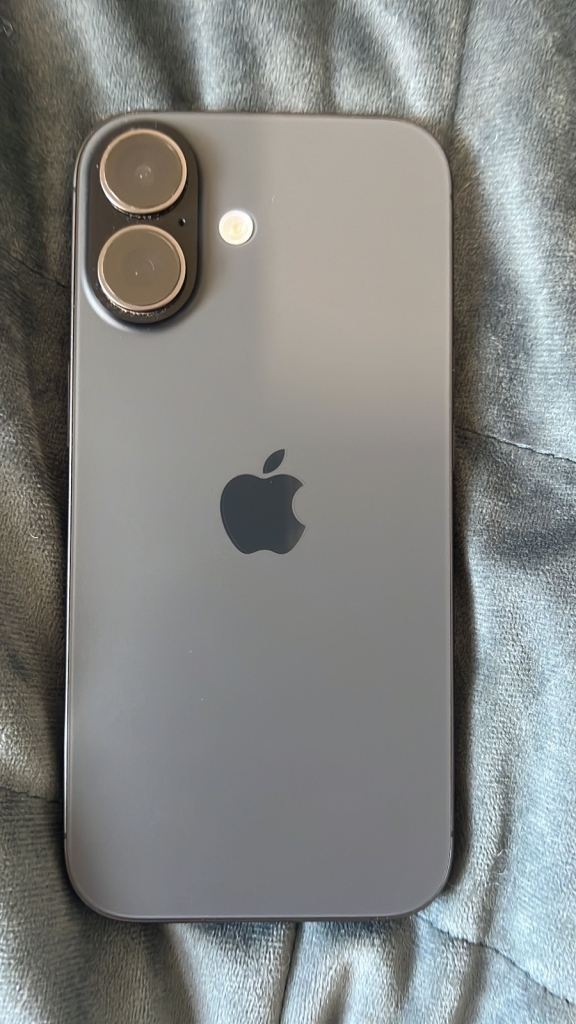 Iphone17 Grey