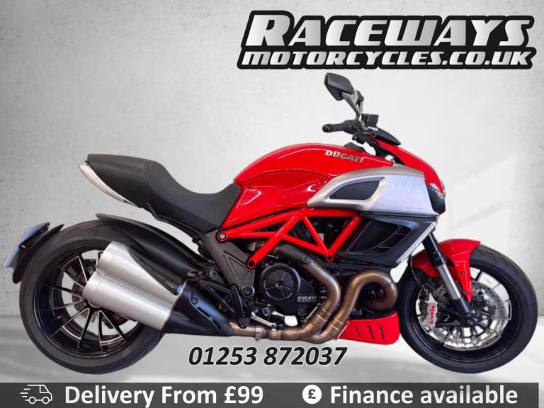 DUCATI DIAVEL 2011 61 REG 9,819 MILES RED USED MOTORCYCLE 1198CC