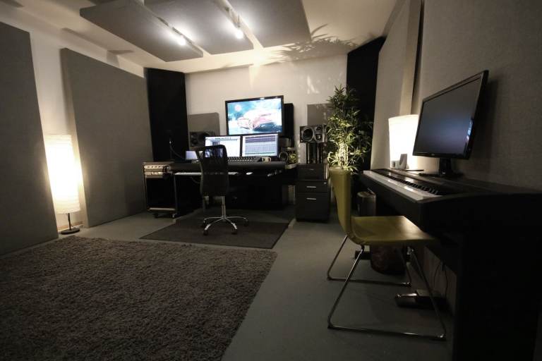 Music Studio | Soundproof Room | Podcast in Wimbledon South West London SW19