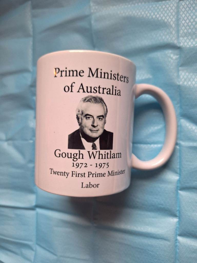 TEA/COFFEE MUG picture of Australian prima minister.