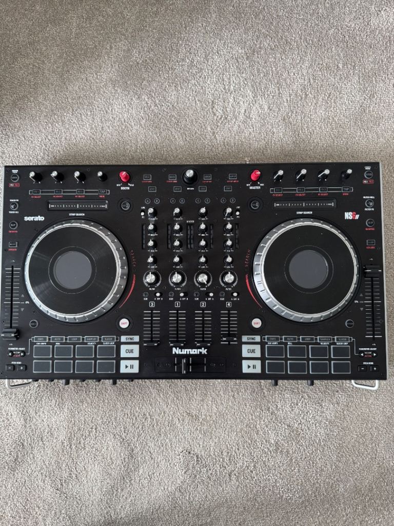 Numark NS6ii 4 Channel DJ Controller
