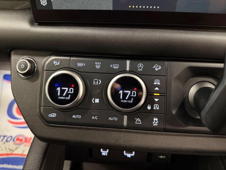 2022 Land Rover Defender 110 5.0 P525 V8 Auto 4WD Euro 6 (s/s) 5dr ESTATE Petrol Automatic