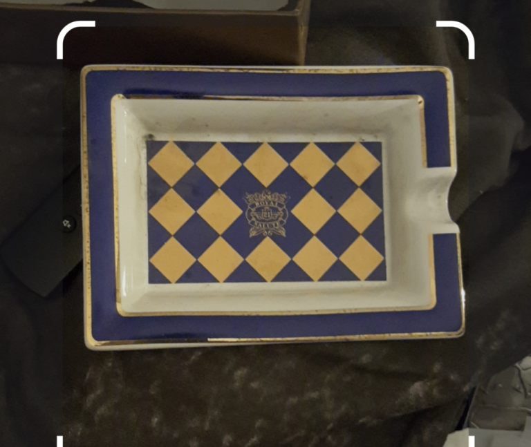 Limited edition vintage royal 21 salute cigar ashtray