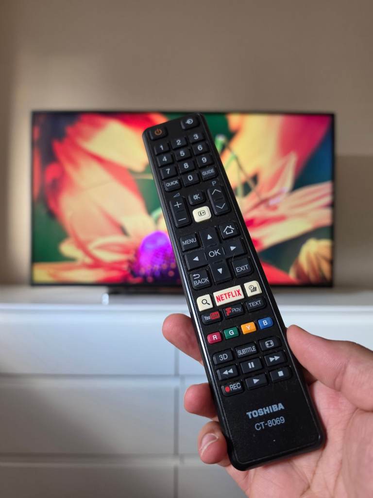 Toshiba 43” 4K UHD Smart TV (43U6763DB) WiFi Netflix
