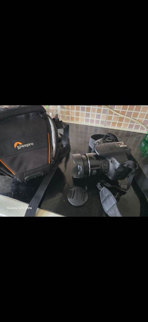 Cannon sx60 super zoom camera 