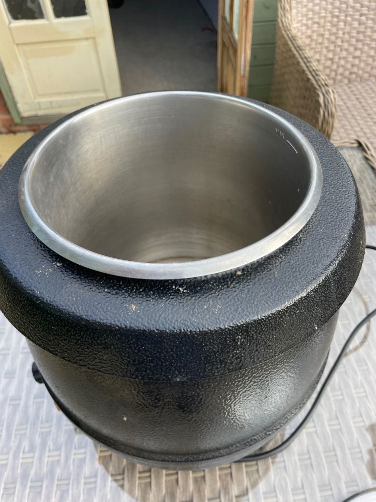 Black Electric Soup Kettle Warmer with Lid – Good Condition