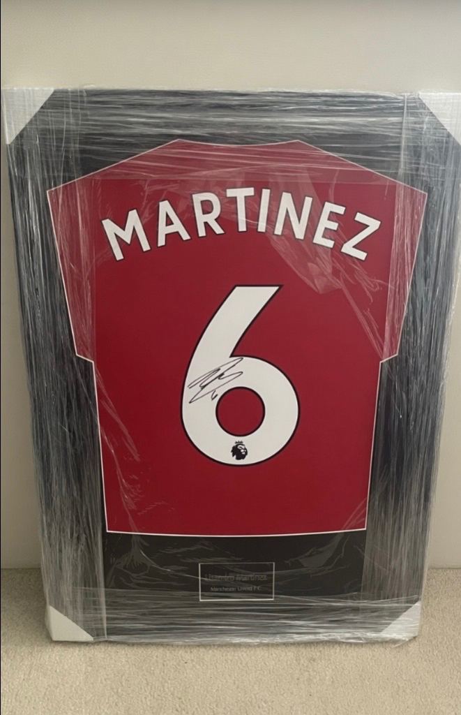 Lisandro Martinez Signed Manchester United FC Framed Shirt Display