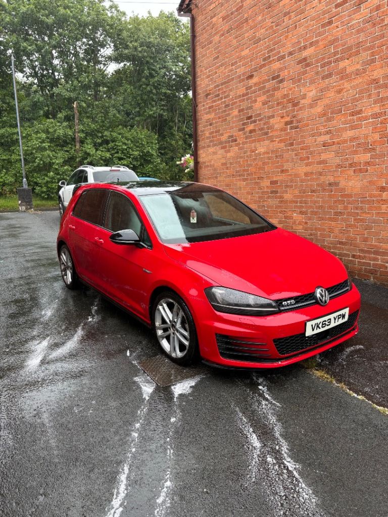 Volkswagen, GOLF, Hatchback, 2013, Manual, 1968 (cc), 5 doors