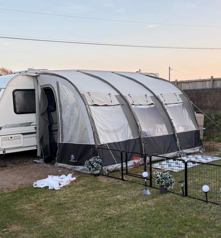 Swift Conqueror 580 Lux 2001 model 4 berth Twin axle 