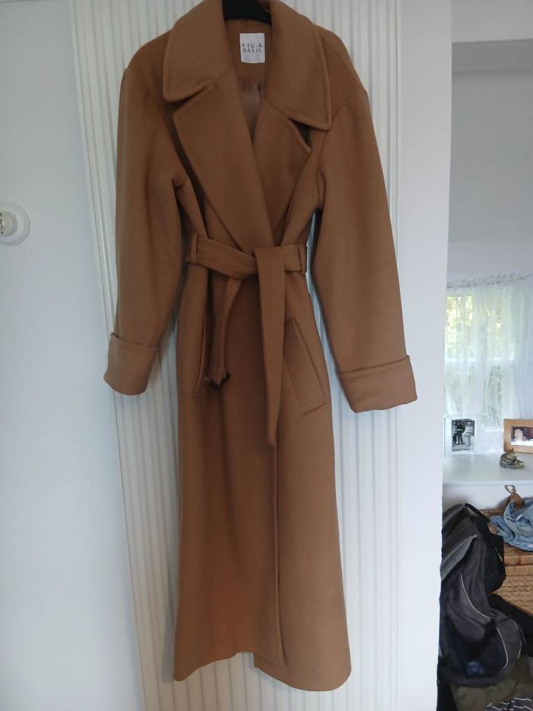 FIG & BASIL Long Camel Coat – Excellent Condition