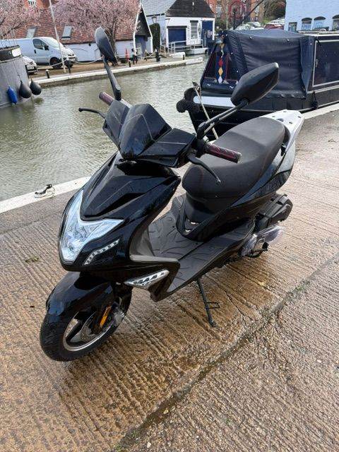 Brand New Moped / Scooters - 125cc - Brand New UNREGISTERED