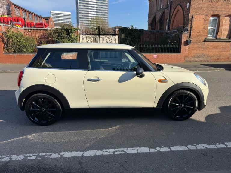 2016 MINI Hatch 1.5 Cooper 3dr HATCHBACK Petrol Manual