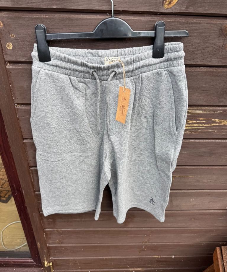 New Penguin by Munsingwear Grey Cotton Shorts - Size M
