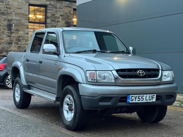 2005 Toyota Hilux 280 VX D/Cab Pick Up 4WD D4-D 102Bhp PICK UP DIESEL Manual
